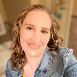 Meet your Posher, Pam